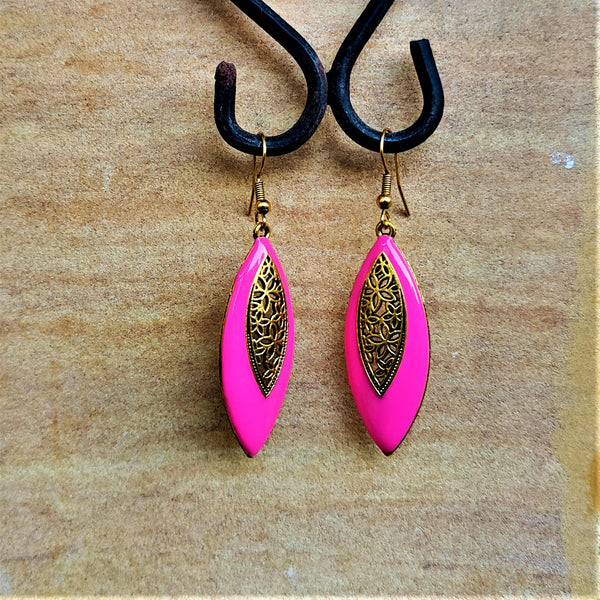 Traditional Golden base Earring Pink Jewelry Ear Rings Earrings Agtukart