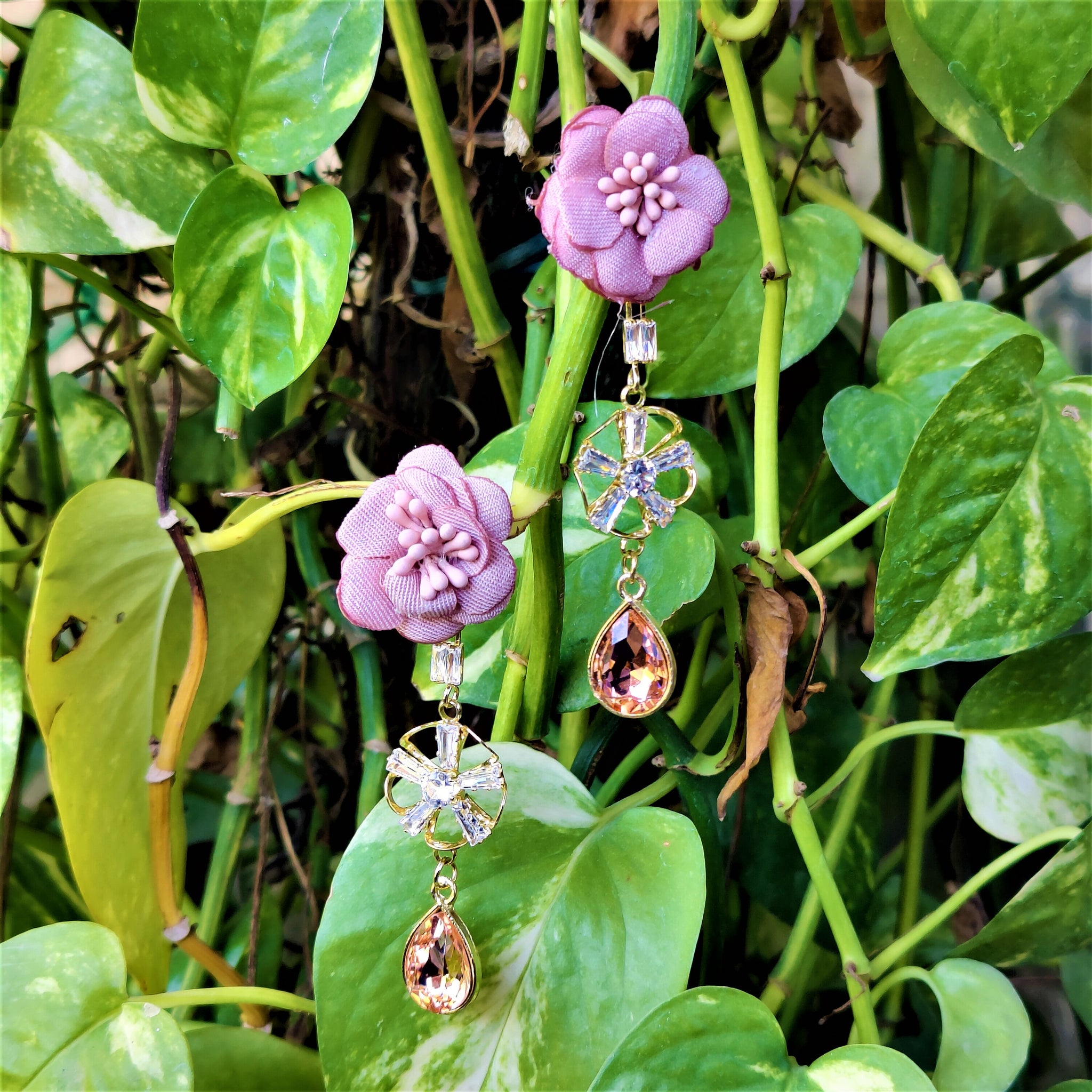 Flower Earrings with Glass Beads Pink Jewelry Ear Rings Earrings Agtukart