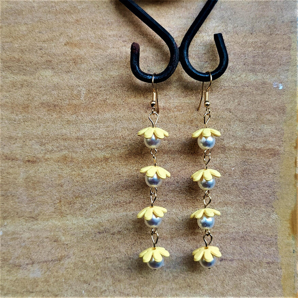 Flower and Bead Dangler Yellow Jewelry Ear Rings Earrings Agtukart