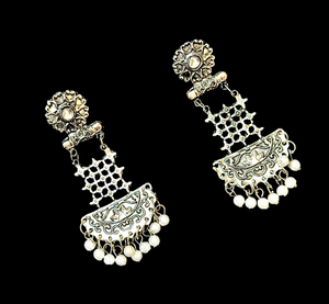 Oxidized half moon check pattern earrings Jewelry Ear Rings Earrings Agtukart