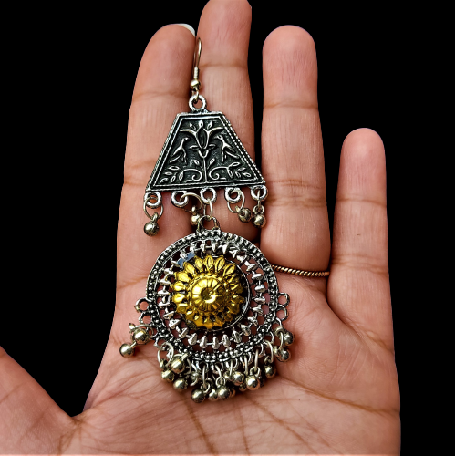 Silver and gold round shape earrings Jewelry Ear Rings Earrings Agtukart