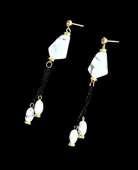 Shaded chain dangle earrings White Jewelry Ear Rings Earrings Agtukart
