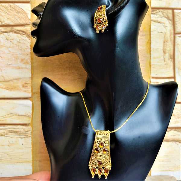 Gold and Brown Pendant Set Jewelry Set Agtukart